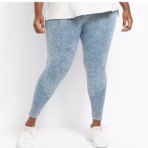 NWT Lane Bryant size 22/24W Livi Seamless Blue 7/8 High Rise Activewear Leggings